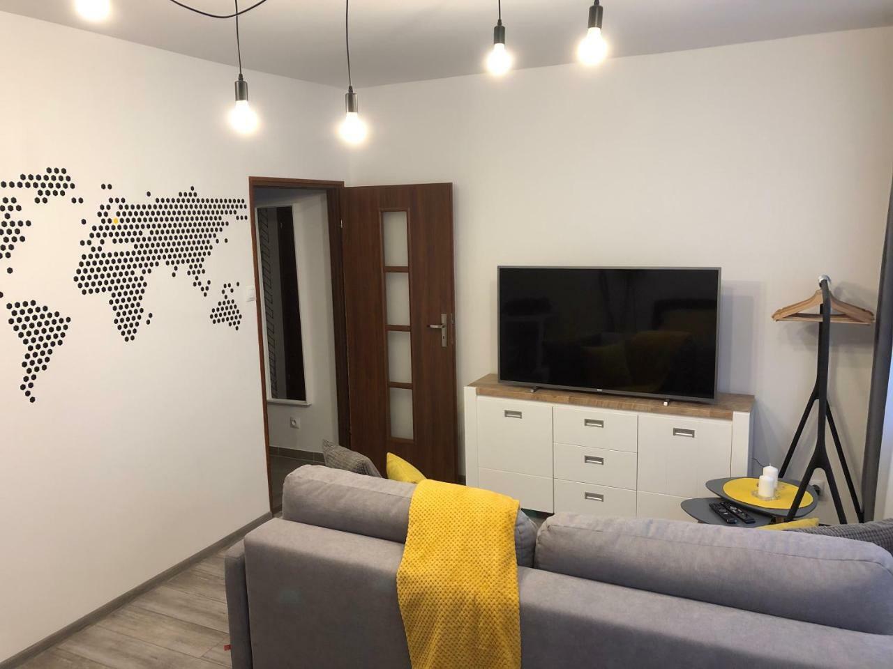 Apartament Szczesliwa 13 - Plac Ratuszowy Jelenia Góra Exterior foto